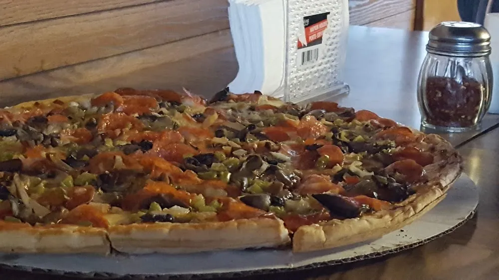 Deluxe Pizza